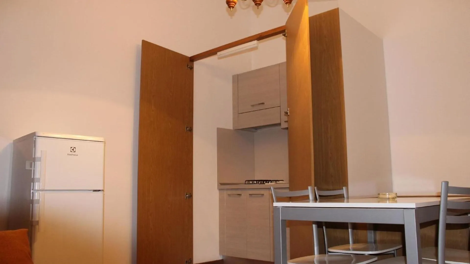 Apartment Wohnung In Malcesine Mit Privatstrand Italy